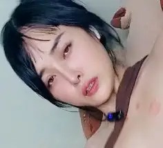 爱看镜头的小奶子